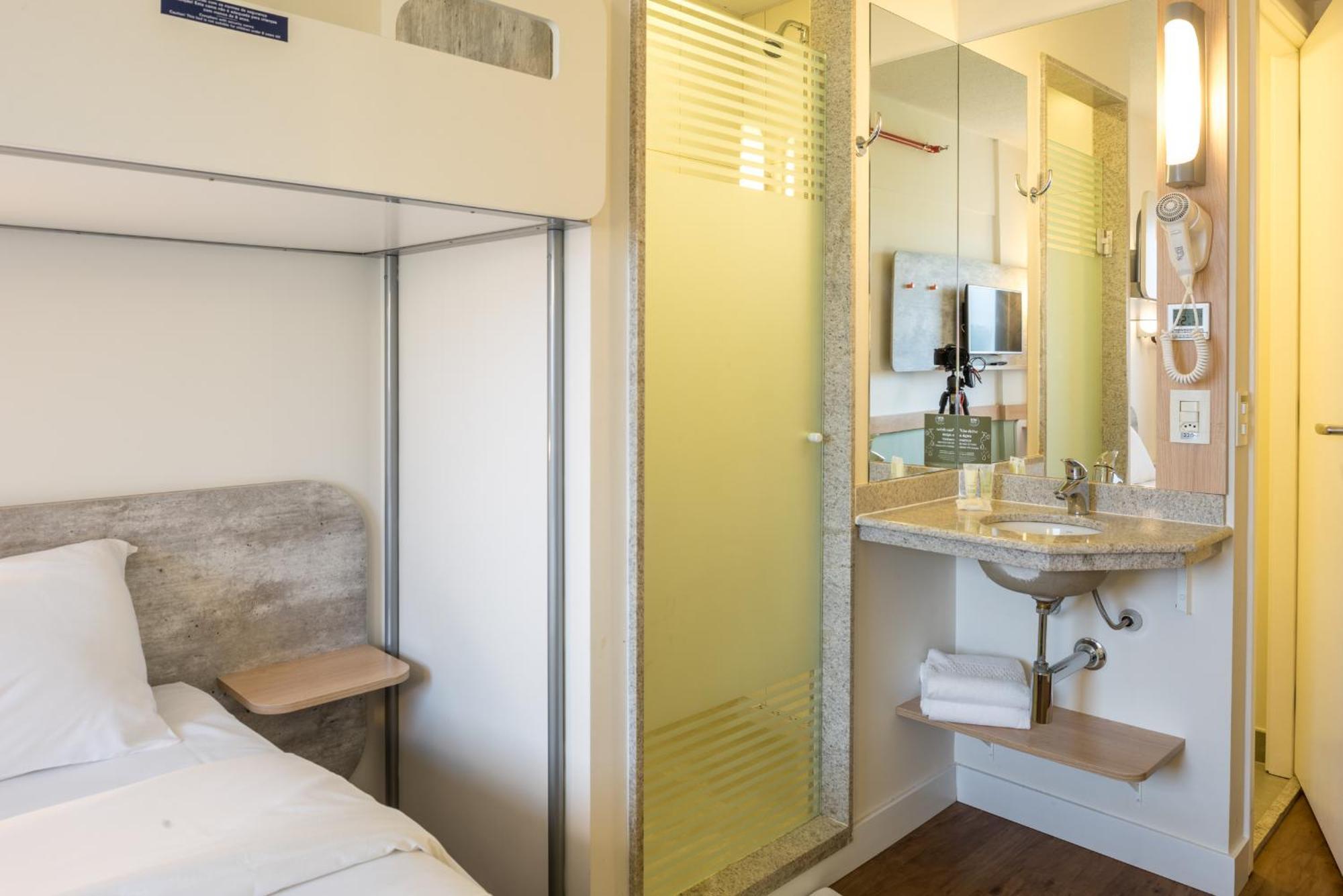 Ibis Budget Sorocaba Bagian luar foto