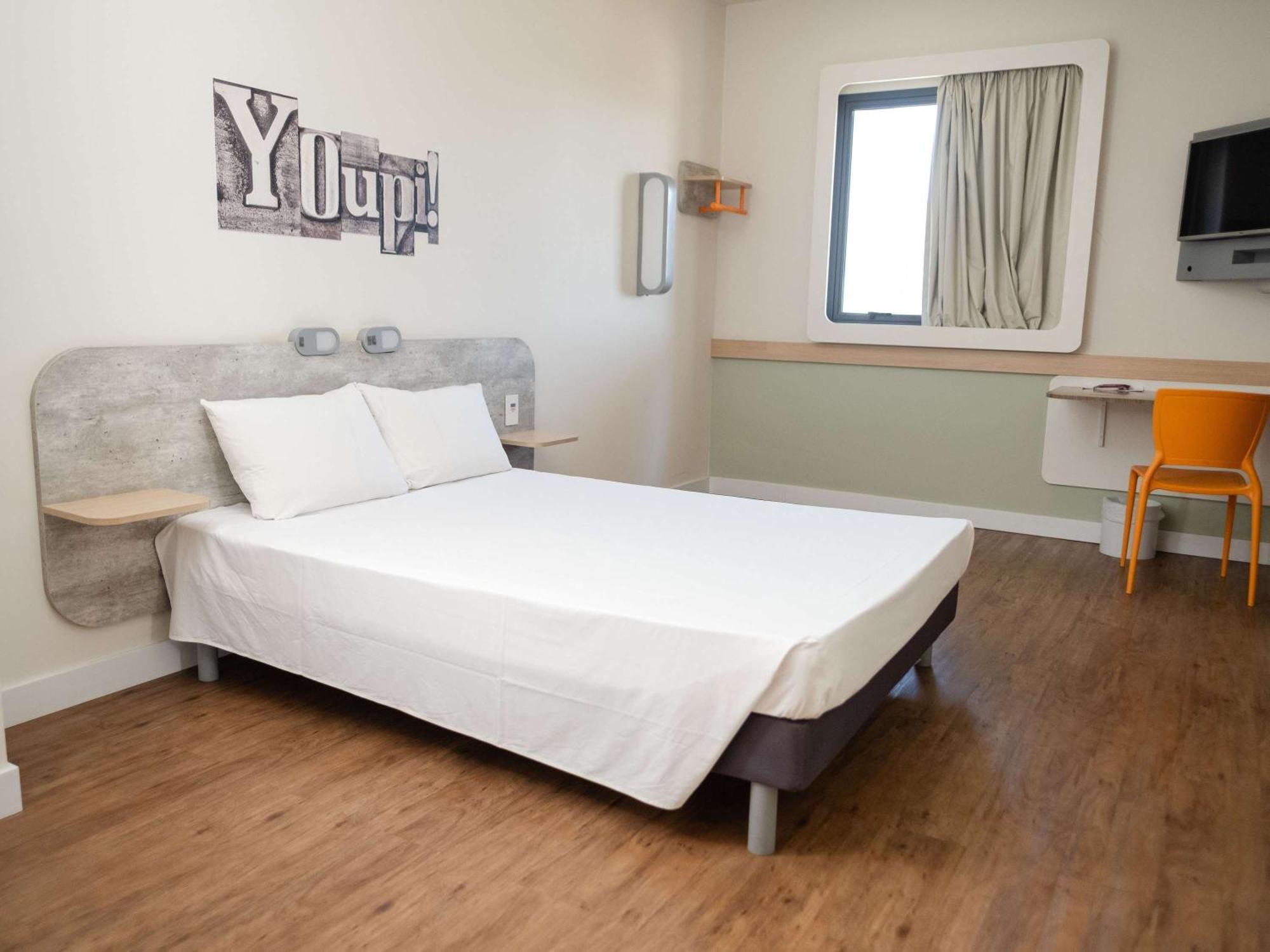 Ibis Budget Sorocaba Bagian luar foto